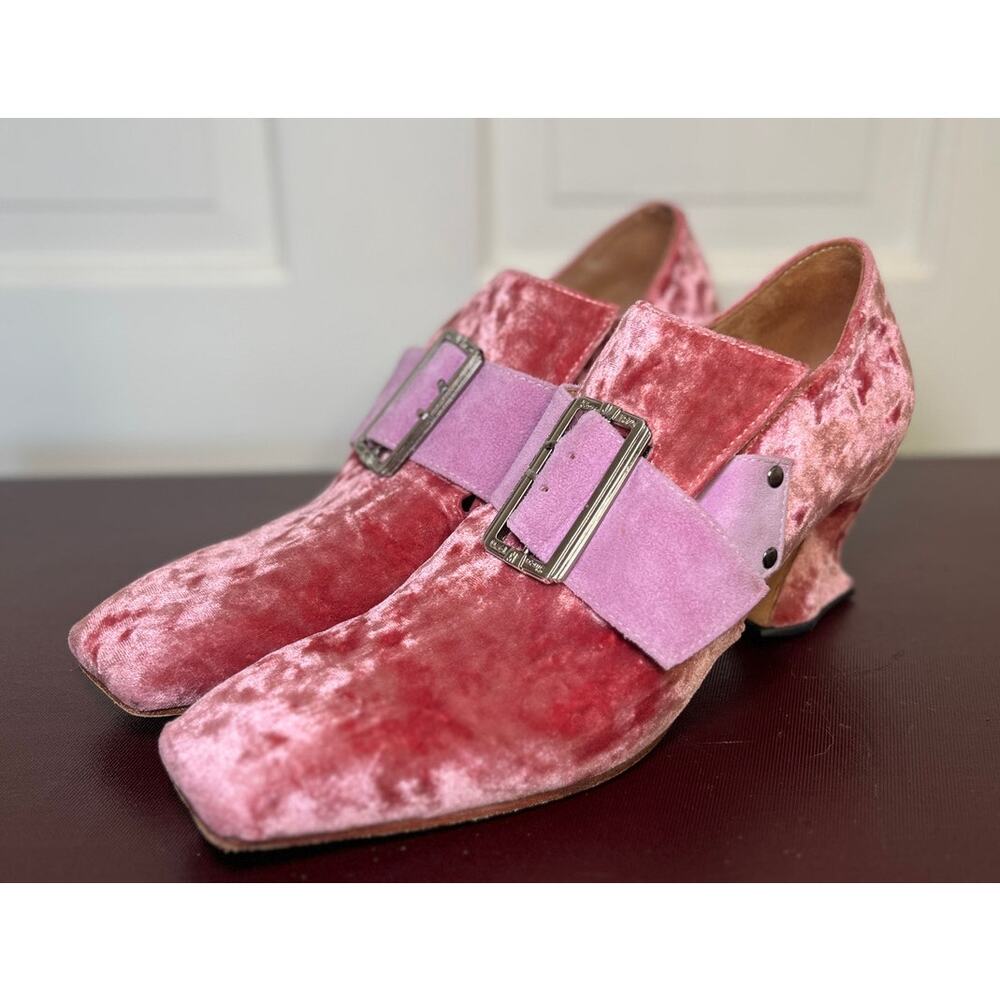 John Fluevog Pink Velvet Superfine Bishop Buckled Loafer Heels Size 8.5